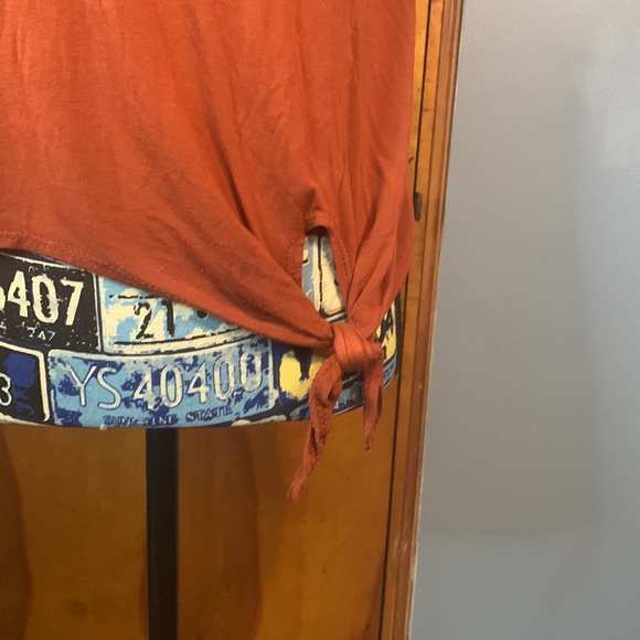 Olivia Rae Tied Side Top Large - Picture 3 of 5